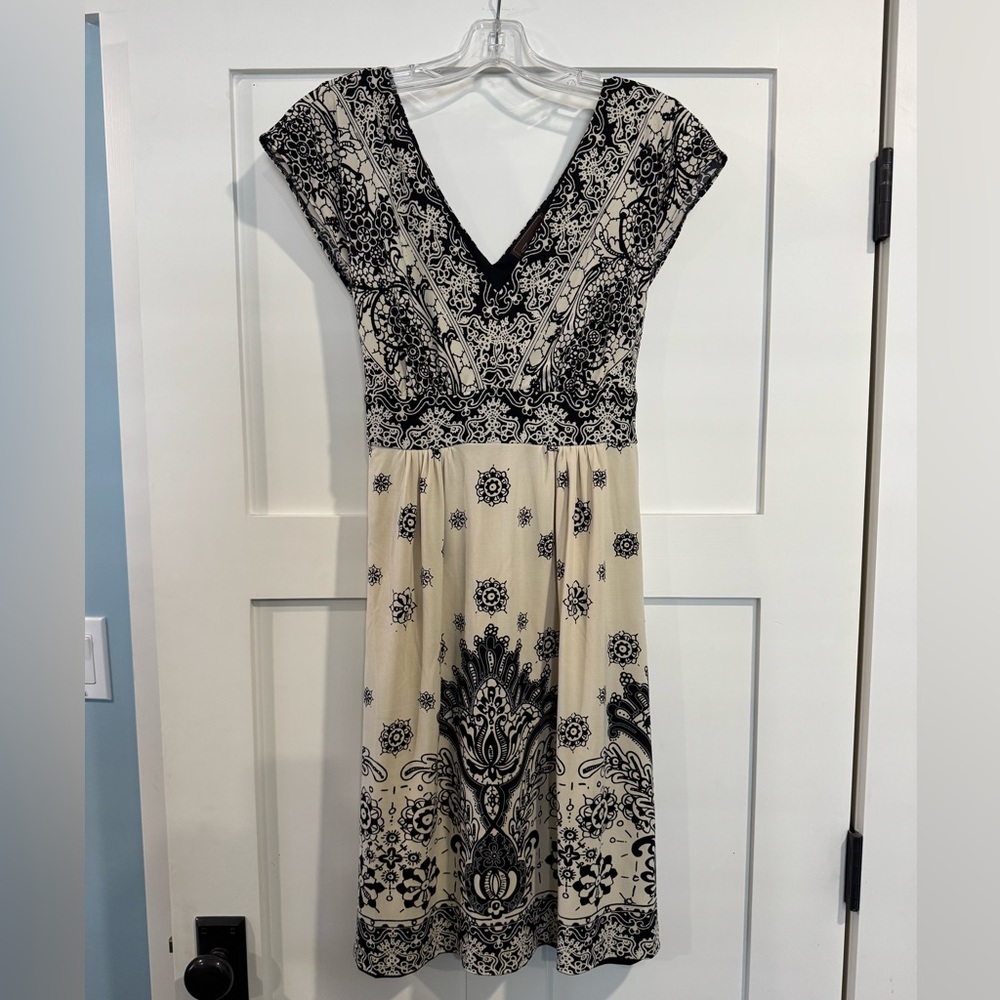 Trulli cream and black spring / summer dress with tie back